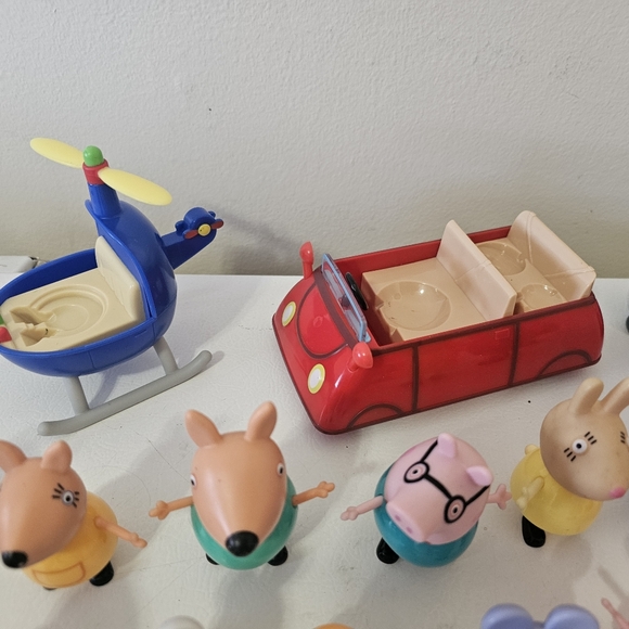 Peppa Pig Figures Set of 18 - Picture 5 of 5